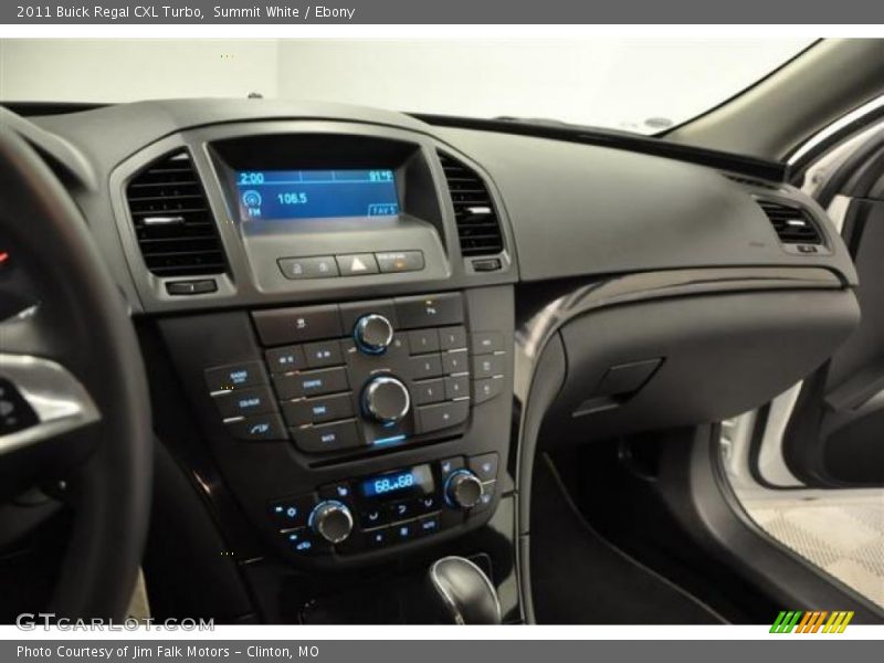 Summit White / Ebony 2011 Buick Regal CXL Turbo