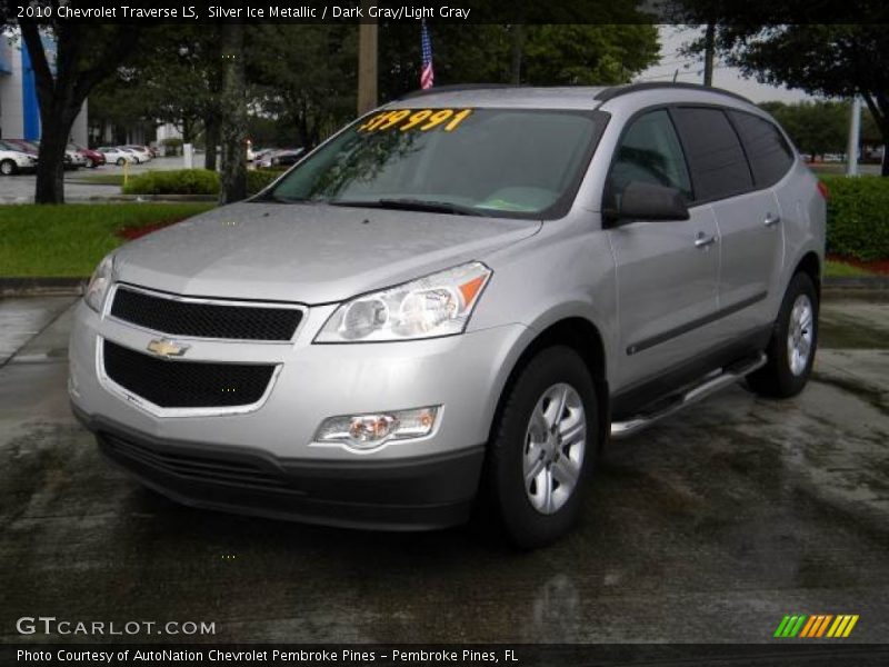Silver Ice Metallic / Dark Gray/Light Gray 2010 Chevrolet Traverse LS
