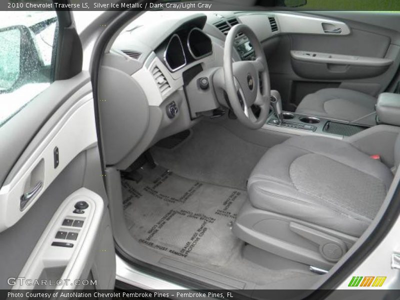 Silver Ice Metallic / Dark Gray/Light Gray 2010 Chevrolet Traverse LS