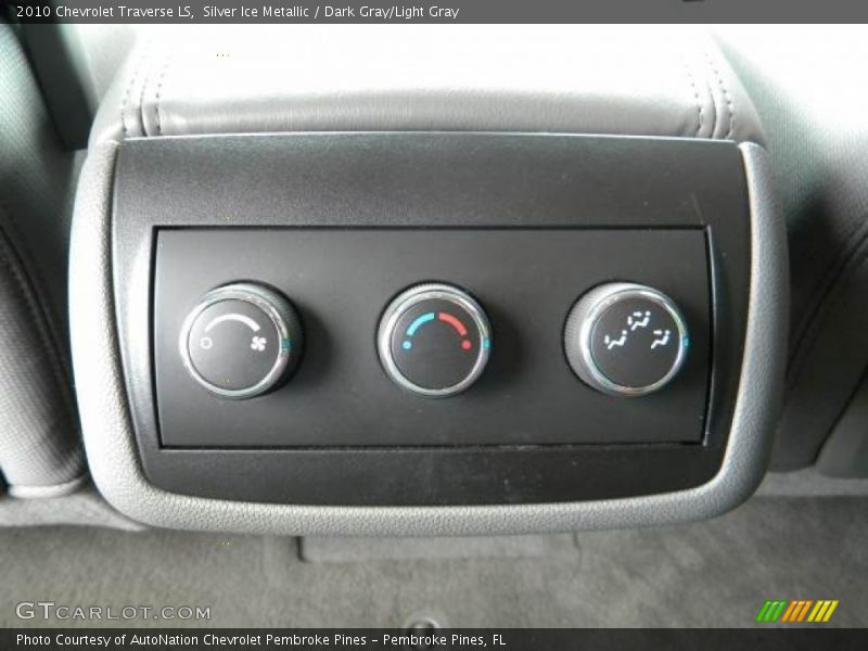 Silver Ice Metallic / Dark Gray/Light Gray 2010 Chevrolet Traverse LS