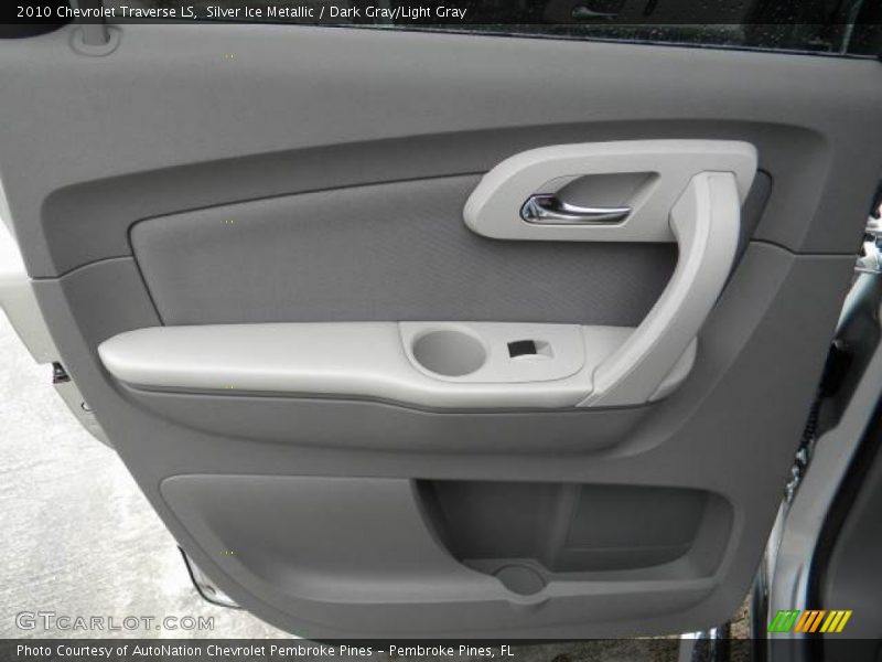 Silver Ice Metallic / Dark Gray/Light Gray 2010 Chevrolet Traverse LS
