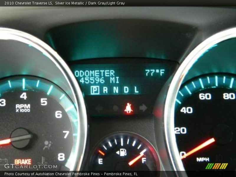 Silver Ice Metallic / Dark Gray/Light Gray 2010 Chevrolet Traverse LS