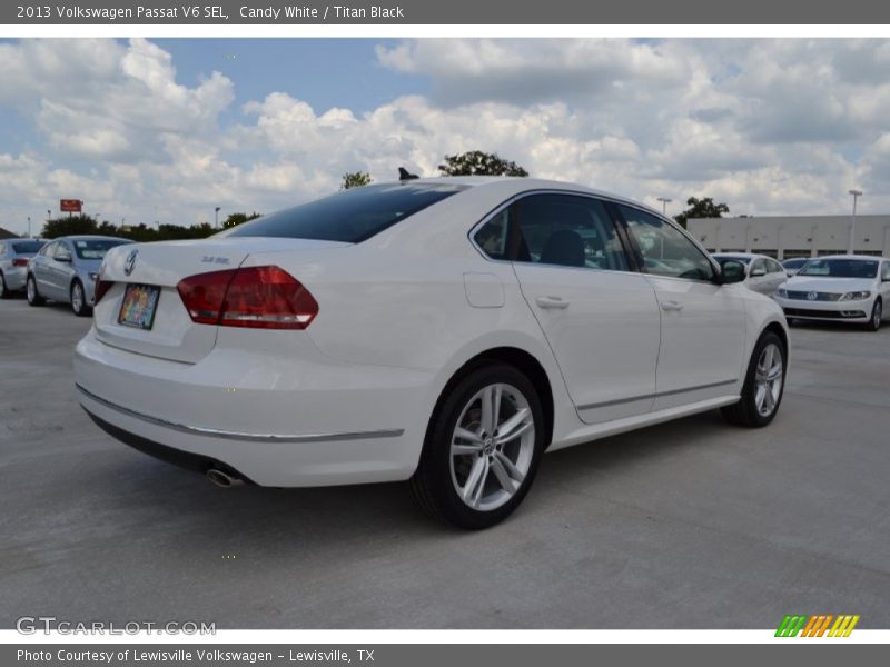 Candy White / Titan Black 2013 Volkswagen Passat V6 SEL