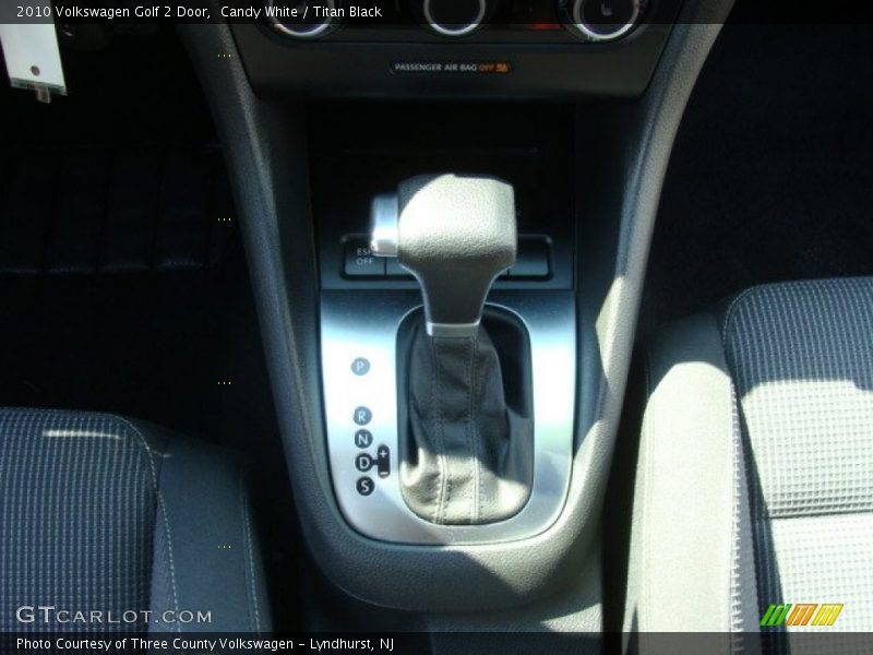 Candy White / Titan Black 2010 Volkswagen Golf 2 Door
