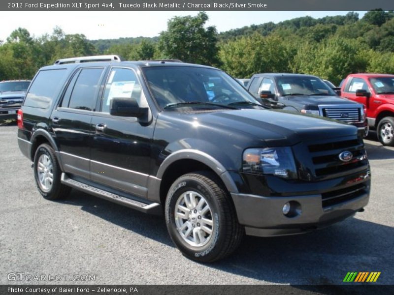 Front 3/4 View of 2012 Expedition XLT Sport 4x4