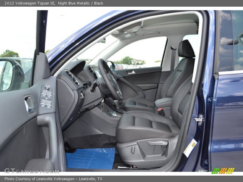 Night Blue Metallic / Black 2013 Volkswagen Tiguan SE