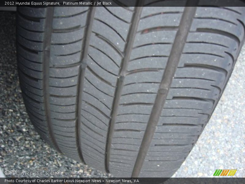 Platinum Metallic / Jet Black 2012 Hyundai Equus Signature