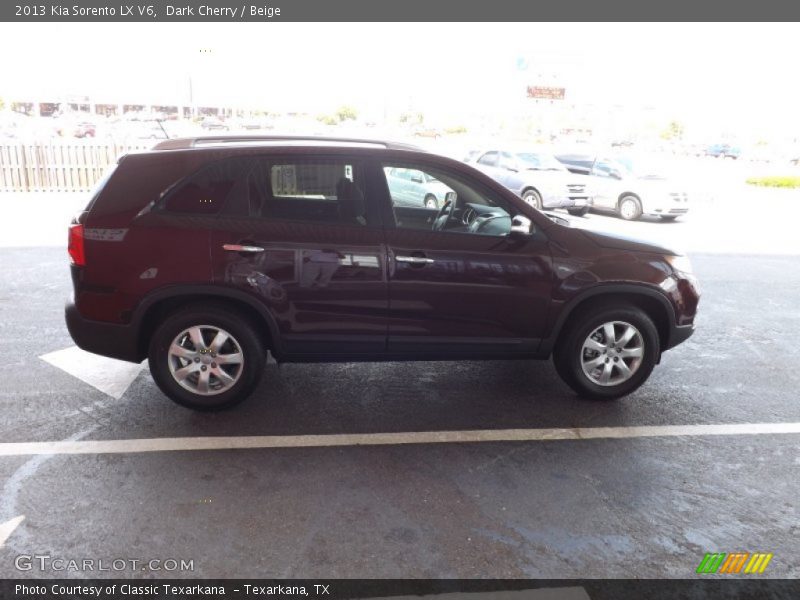 Dark Cherry / Beige 2013 Kia Sorento LX V6