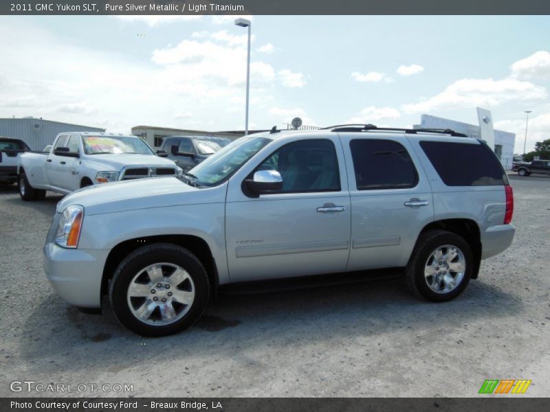 Pure Silver Metallic / Light Titanium 2011 GMC Yukon SLT