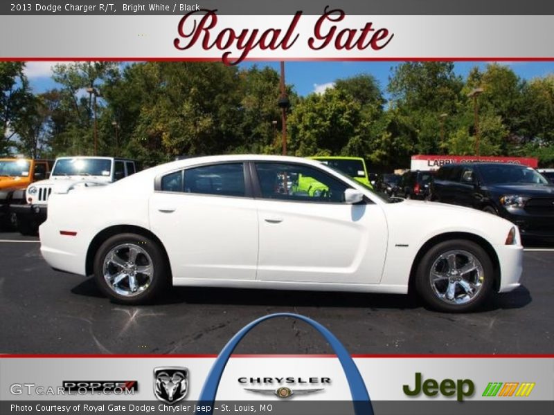 Bright White / Black 2013 Dodge Charger R/T