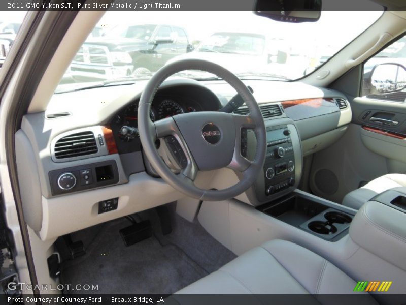 Pure Silver Metallic / Light Titanium 2011 GMC Yukon SLT