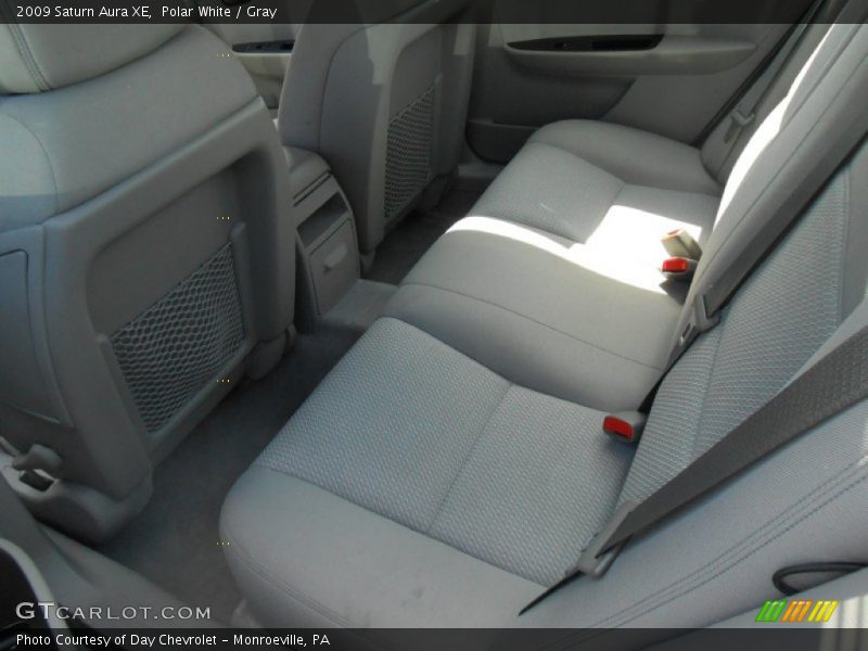 Polar White / Gray 2009 Saturn Aura XE