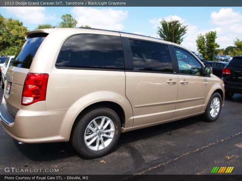 Sandstone / Black/Light Graystone 2013 Dodge Grand Caravan SXT