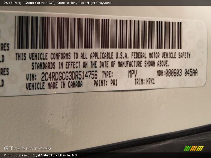 Stone White / Black/Light Graystone 2013 Dodge Grand Caravan SXT