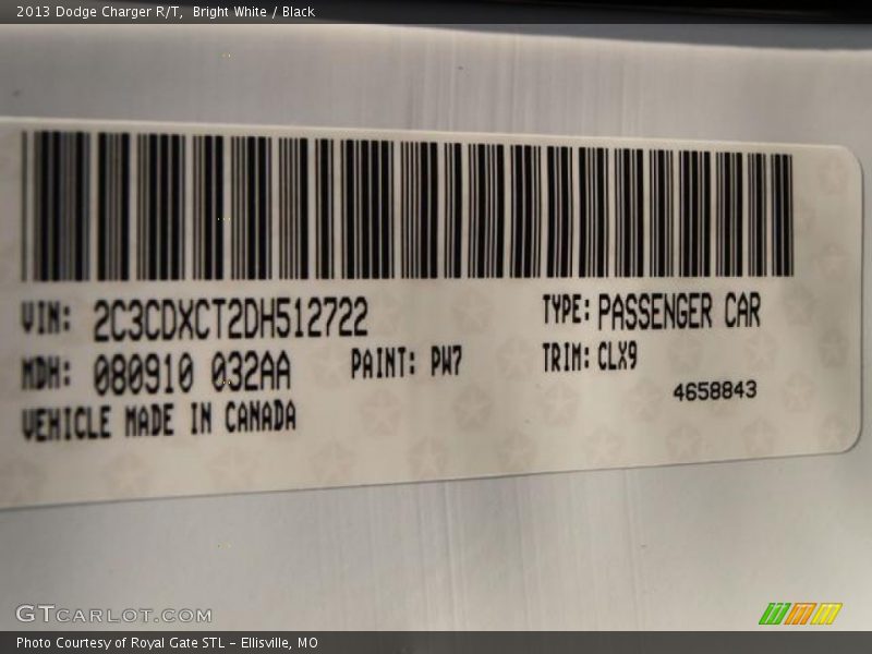 Bright White / Black 2013 Dodge Charger R/T
