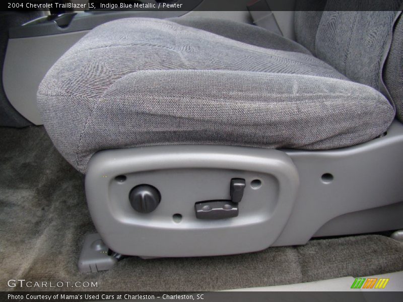 Indigo Blue Metallic / Pewter 2004 Chevrolet TrailBlazer LS