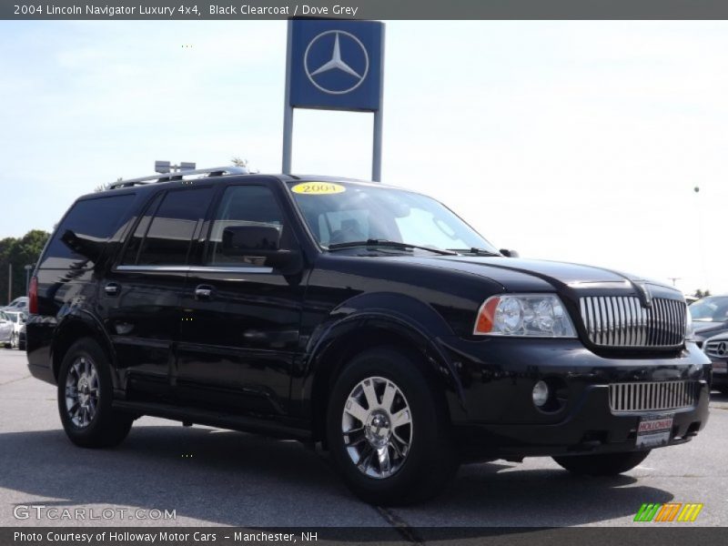 Black Clearcoat / Dove Grey 2004 Lincoln Navigator Luxury 4x4