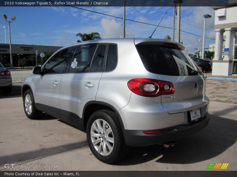 Reflex Silver Metallic / Charcoal 2010 Volkswagen Tiguan S