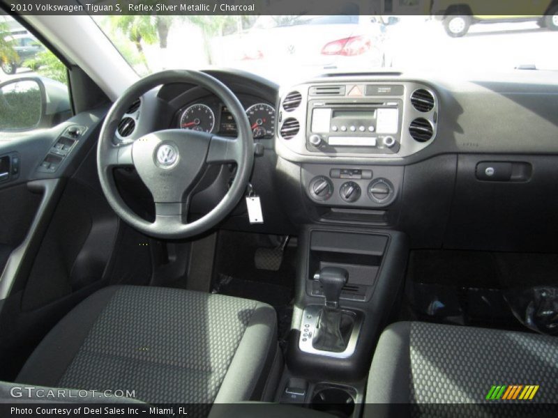 Reflex Silver Metallic / Charcoal 2010 Volkswagen Tiguan S