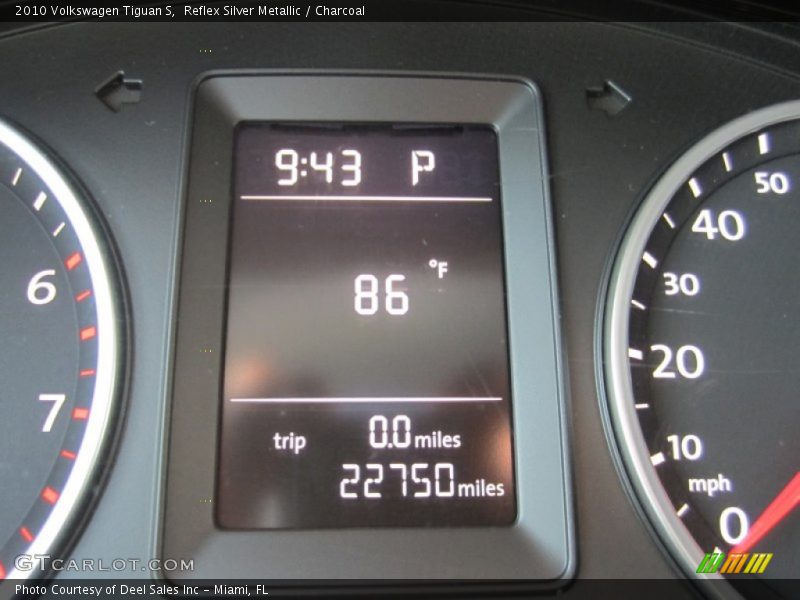 Reflex Silver Metallic / Charcoal 2010 Volkswagen Tiguan S