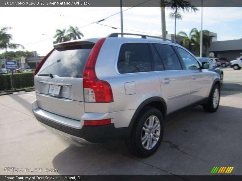 Silver Metallic / Off Black 2010 Volvo XC90 3.2