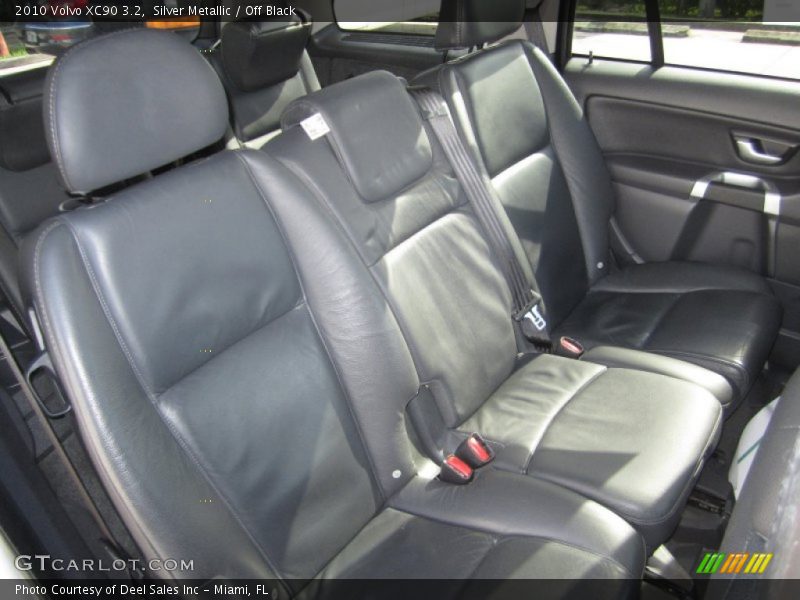 Silver Metallic / Off Black 2010 Volvo XC90 3.2