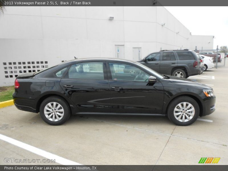 Black / Titan Black 2013 Volkswagen Passat 2.5L S