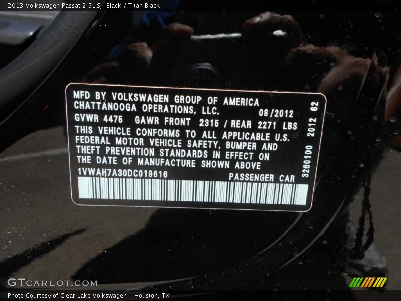 Black / Titan Black 2013 Volkswagen Passat 2.5L S