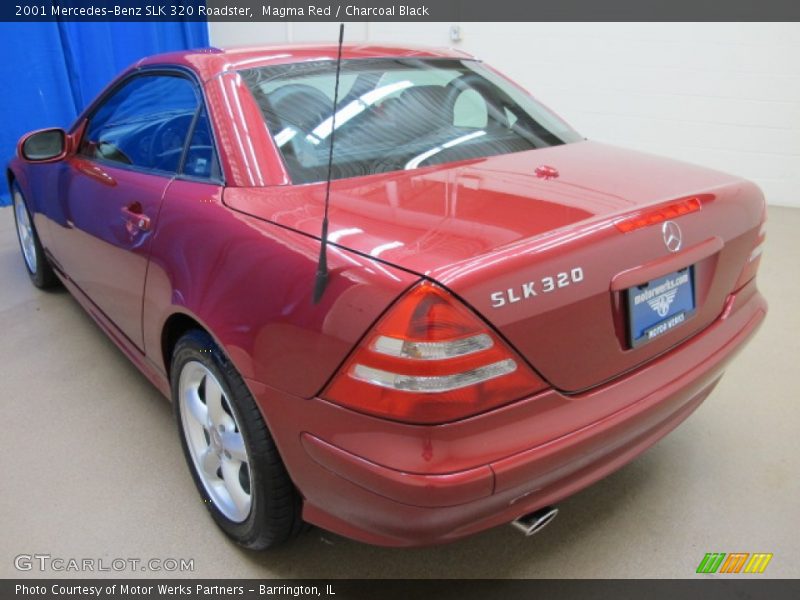 Magma Red / Charcoal Black 2001 Mercedes-Benz SLK 320 Roadster