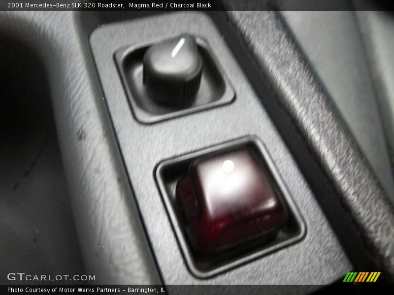 Magma Red / Charcoal Black 2001 Mercedes-Benz SLK 320 Roadster