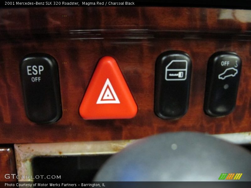 Magma Red / Charcoal Black 2001 Mercedes-Benz SLK 320 Roadster