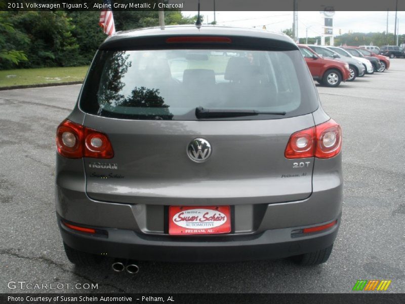 Alpine Gray Metallic / Charcoal 2011 Volkswagen Tiguan S