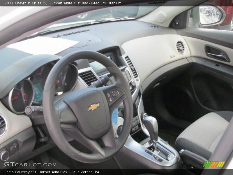 Summit White / Jet Black/Medium Titanium 2011 Chevrolet Cruze LS