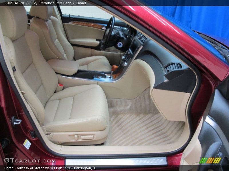 Front Seat of 2005 TL 3.2