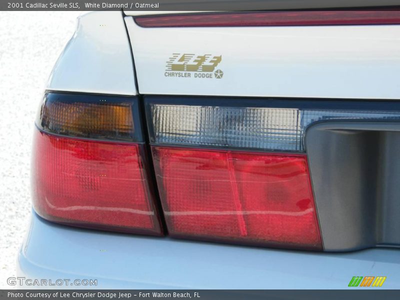 White Diamond / Oatmeal 2001 Cadillac Seville SLS