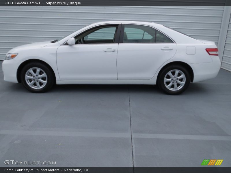 Super White / Bisque 2011 Toyota Camry LE