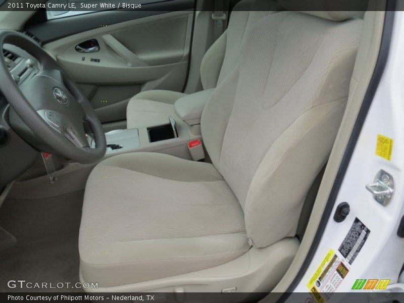 Super White / Bisque 2011 Toyota Camry LE