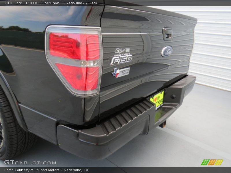 Tuxedo Black / Black 2010 Ford F150 FX2 SuperCrew