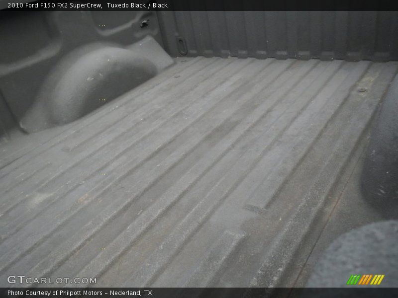 Tuxedo Black / Black 2010 Ford F150 FX2 SuperCrew