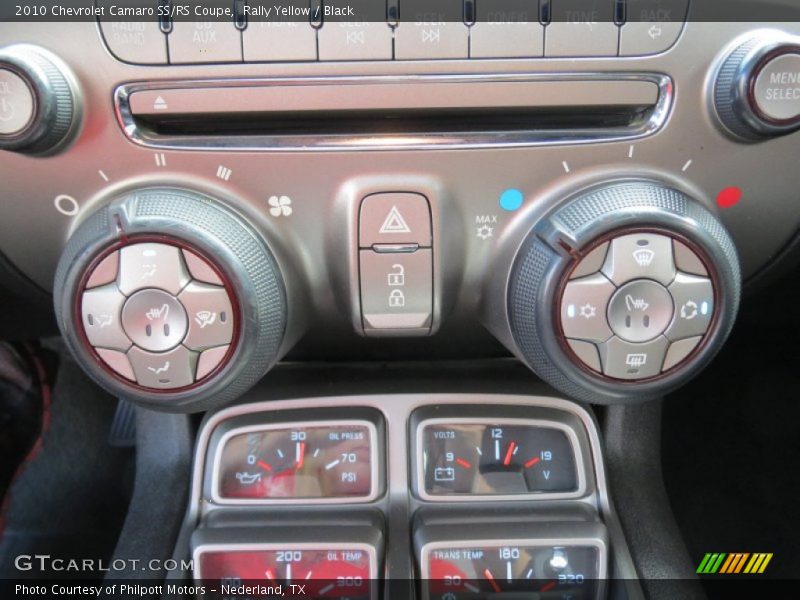 Controls of 2010 Camaro SS/RS Coupe