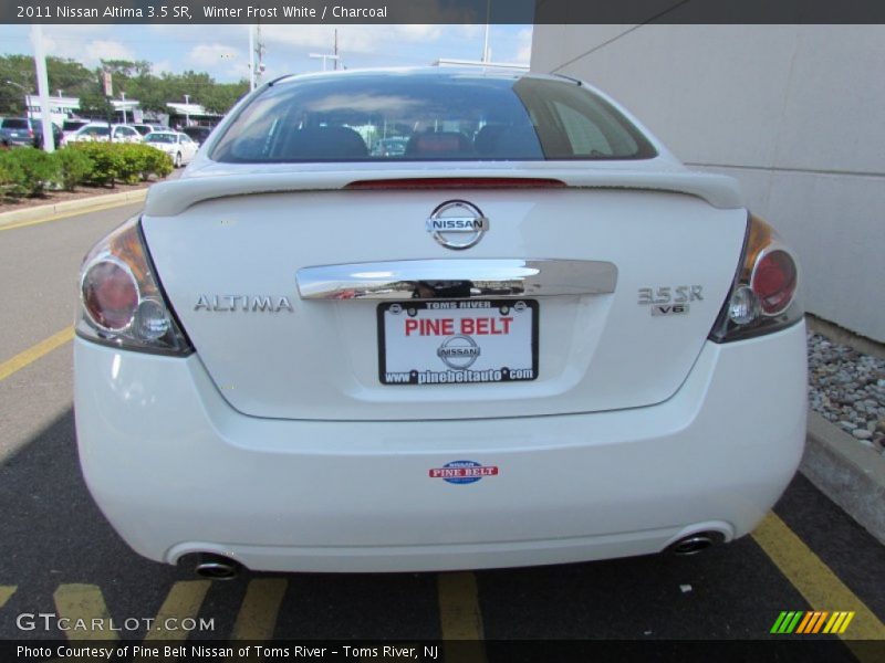 Winter Frost White / Charcoal 2011 Nissan Altima 3.5 SR