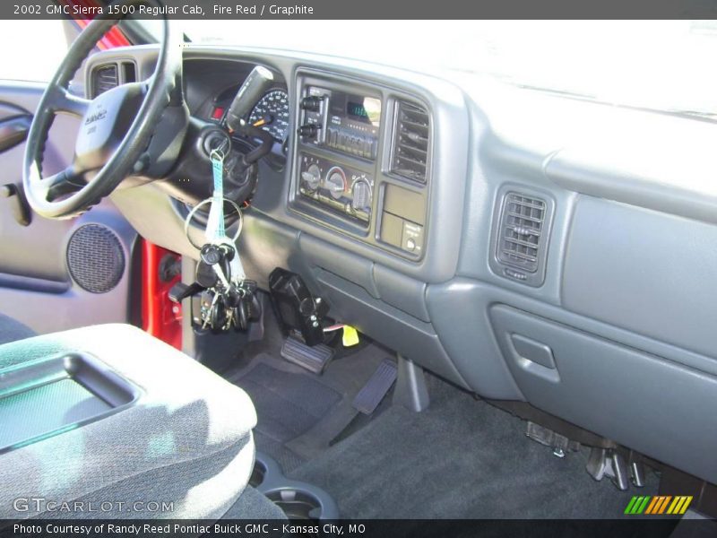 Fire Red / Graphite 2002 GMC Sierra 1500 Regular Cab