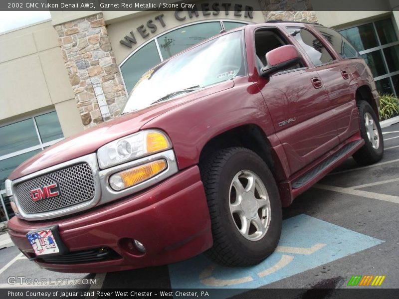 Garnet Red Metallic / Stone Gray 2002 GMC Yukon Denali AWD