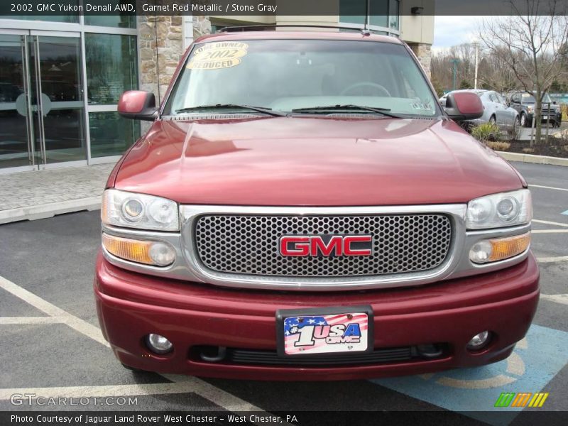 Garnet Red Metallic / Stone Gray 2002 GMC Yukon Denali AWD