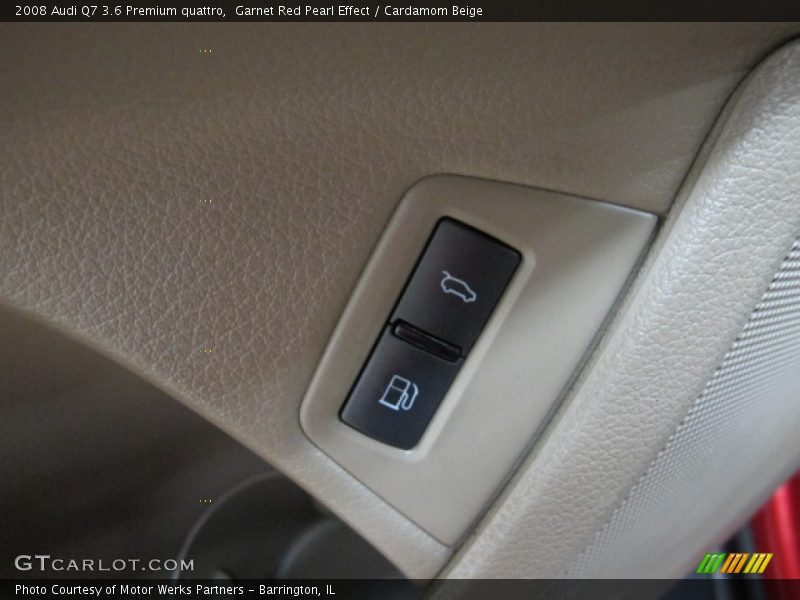 Garnet Red Pearl Effect / Cardamom Beige 2008 Audi Q7 3.6 Premium quattro
