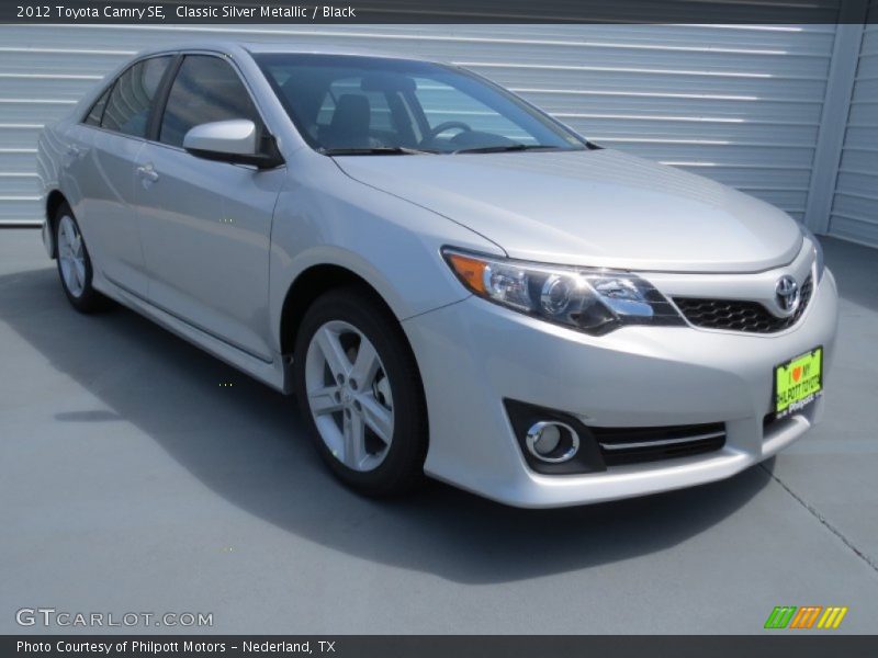 Classic Silver Metallic / Black 2012 Toyota Camry SE