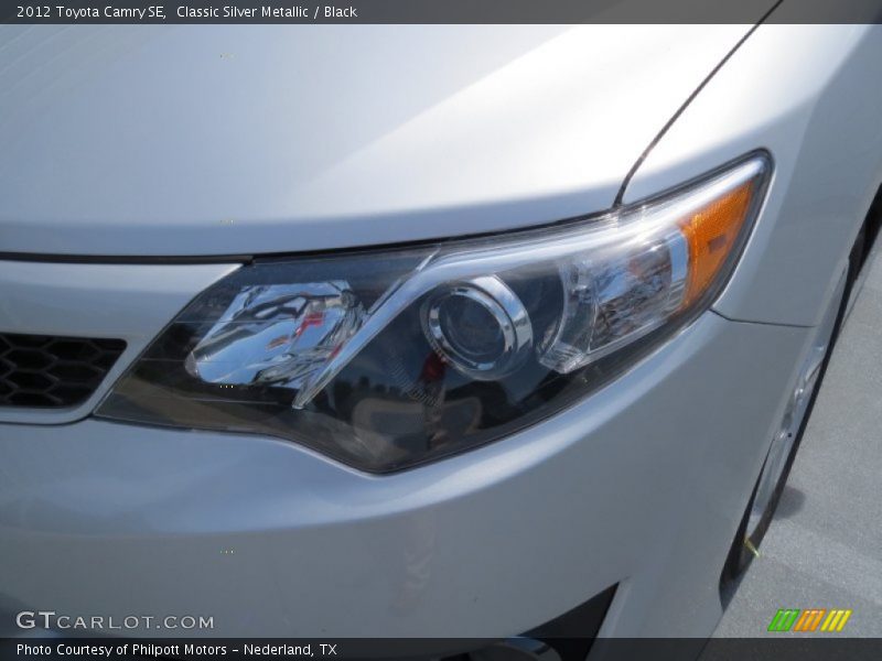 Classic Silver Metallic / Black 2012 Toyota Camry SE