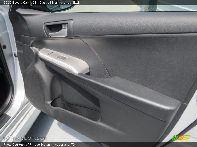 Classic Silver Metallic / Black 2012 Toyota Camry SE
