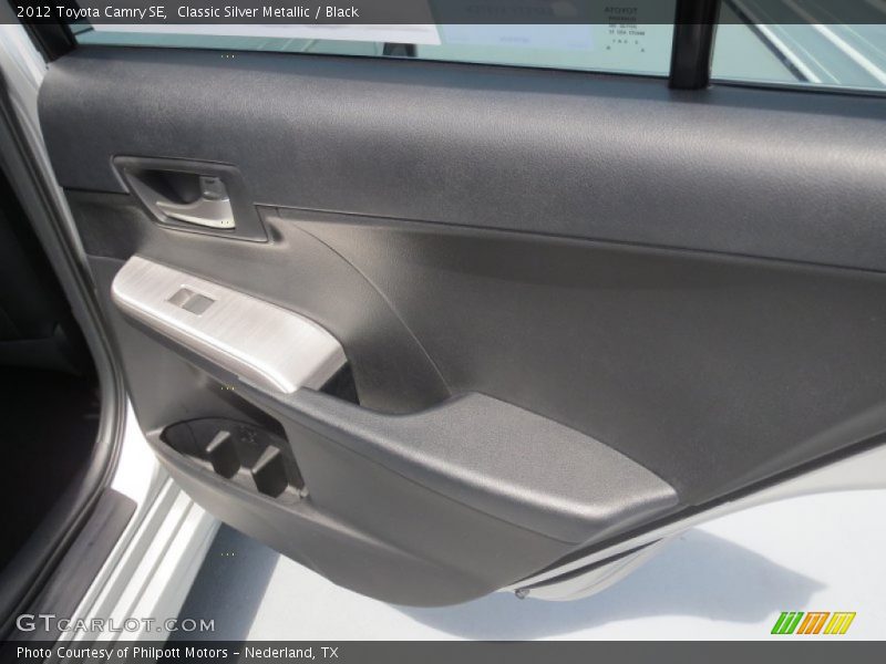 Classic Silver Metallic / Black 2012 Toyota Camry SE