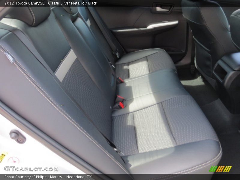 Classic Silver Metallic / Black 2012 Toyota Camry SE